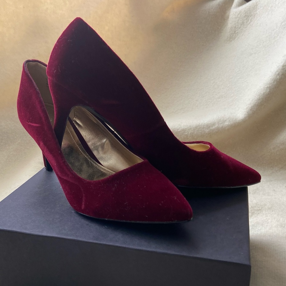 Velvet Wine K & M Heels